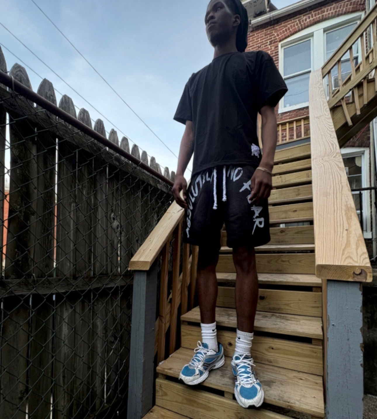 ANF Basic Tee & Acid Wash Shorts